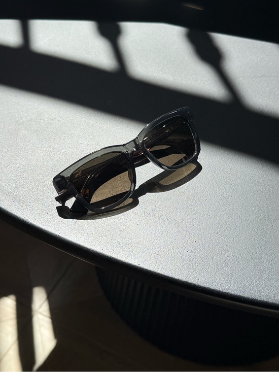 Maui Jim Accessories - Maui Jim Hanohano - Dark Gray Sunglasses with polarized HCL Lenses